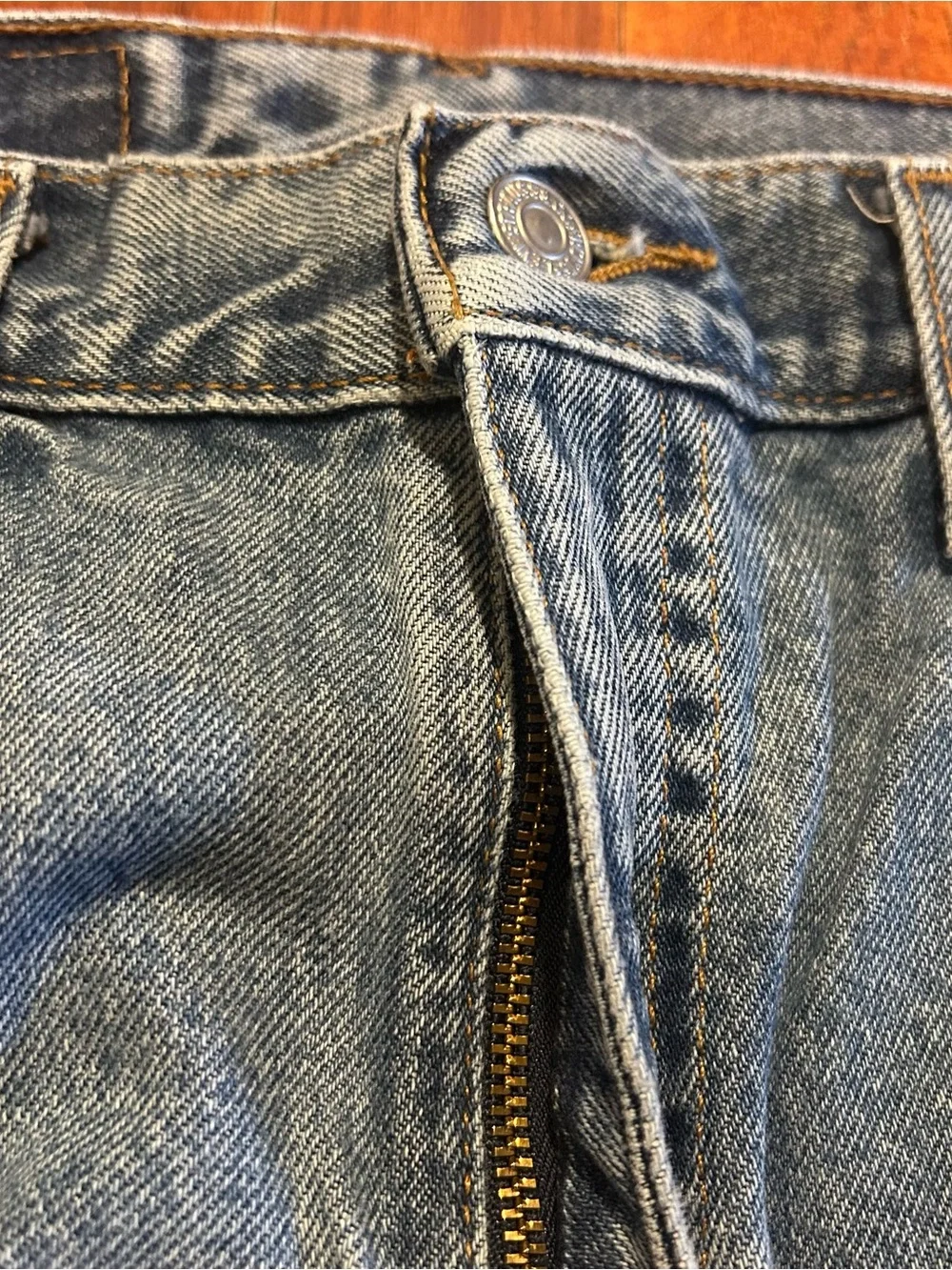 Vintage Levi’s 505 Regular Fit Straight Leg Red Tab Faded Blue Denim Jeans 30x30
